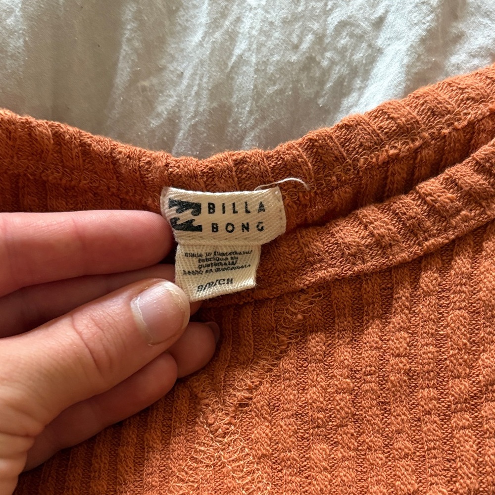 Billabong Rust Ribbed Knit Top - Picture 2 of 3